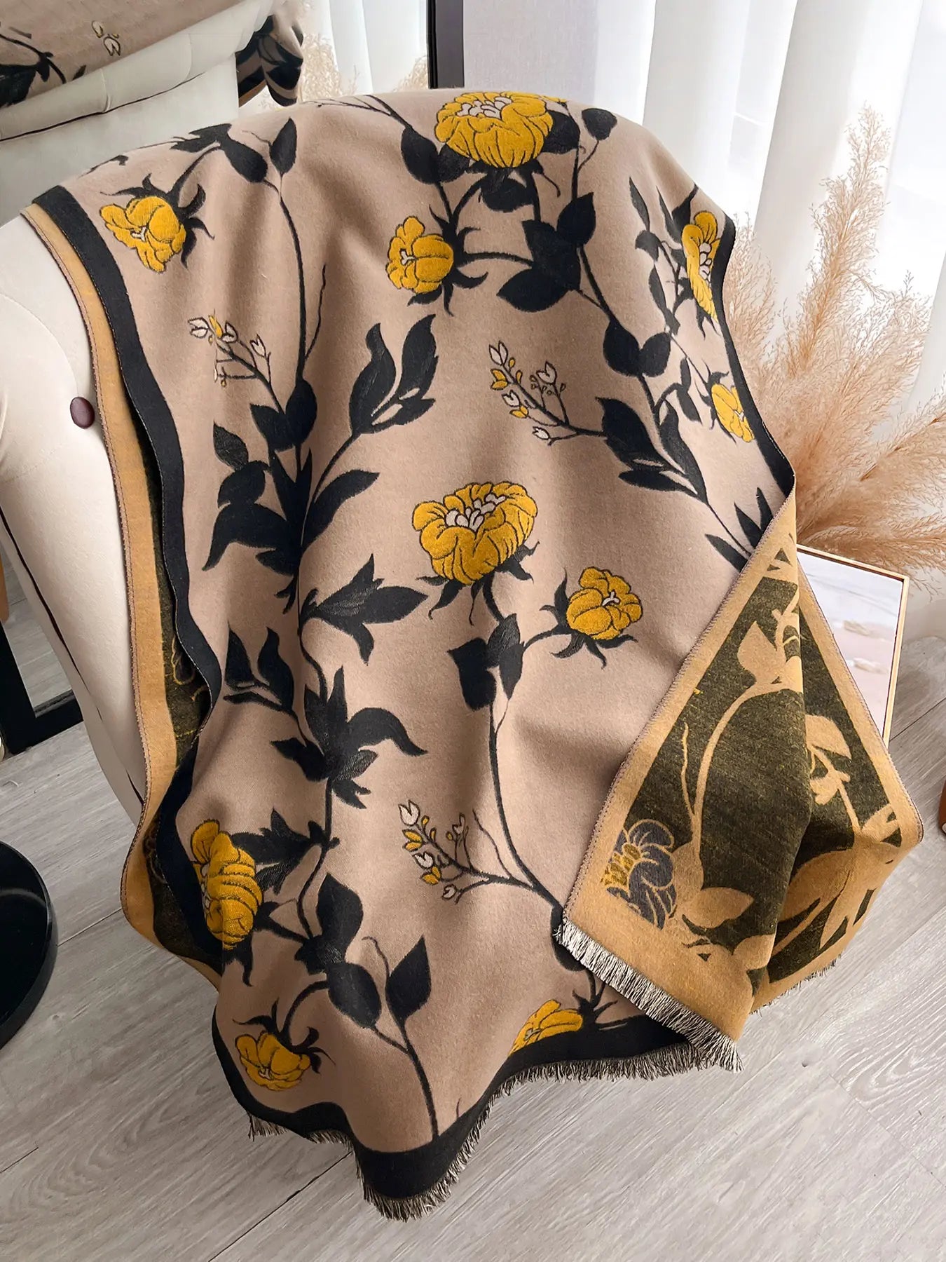 Elegant Floral Knit Scarf for Women, Boho Style Double-Sided Shawl, Fall & Winter Warm Daily Wear, Fitted Design, Floral Print Scarf, Boho Floral Scarves