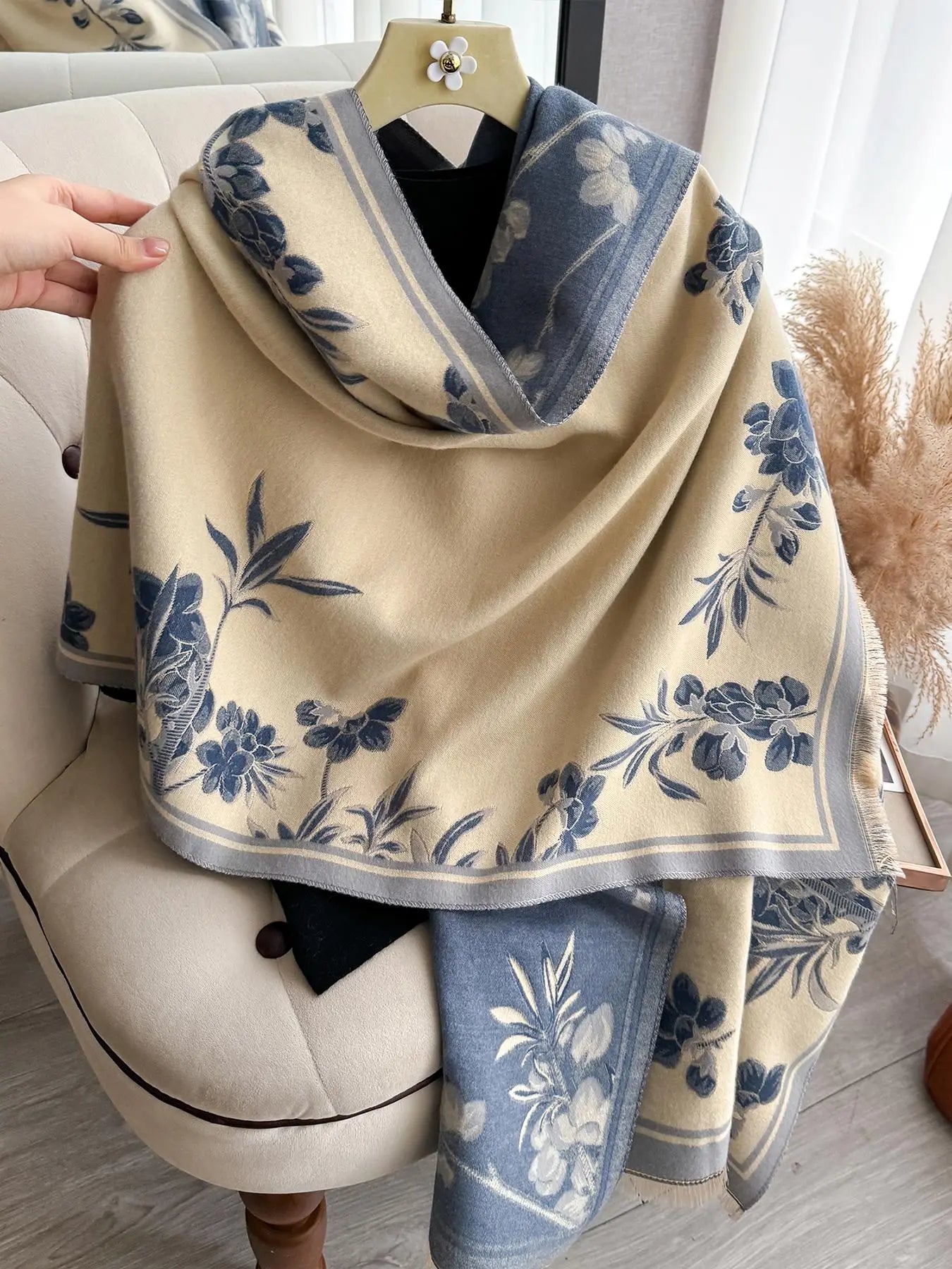 Elegant Floral Knit Scarf for Women, Boho Style Double-Sided Shawl, Fall & Winter Warm Daily Wear, Fitted Design, Floral Print Scarf, Boho Floral Scarves